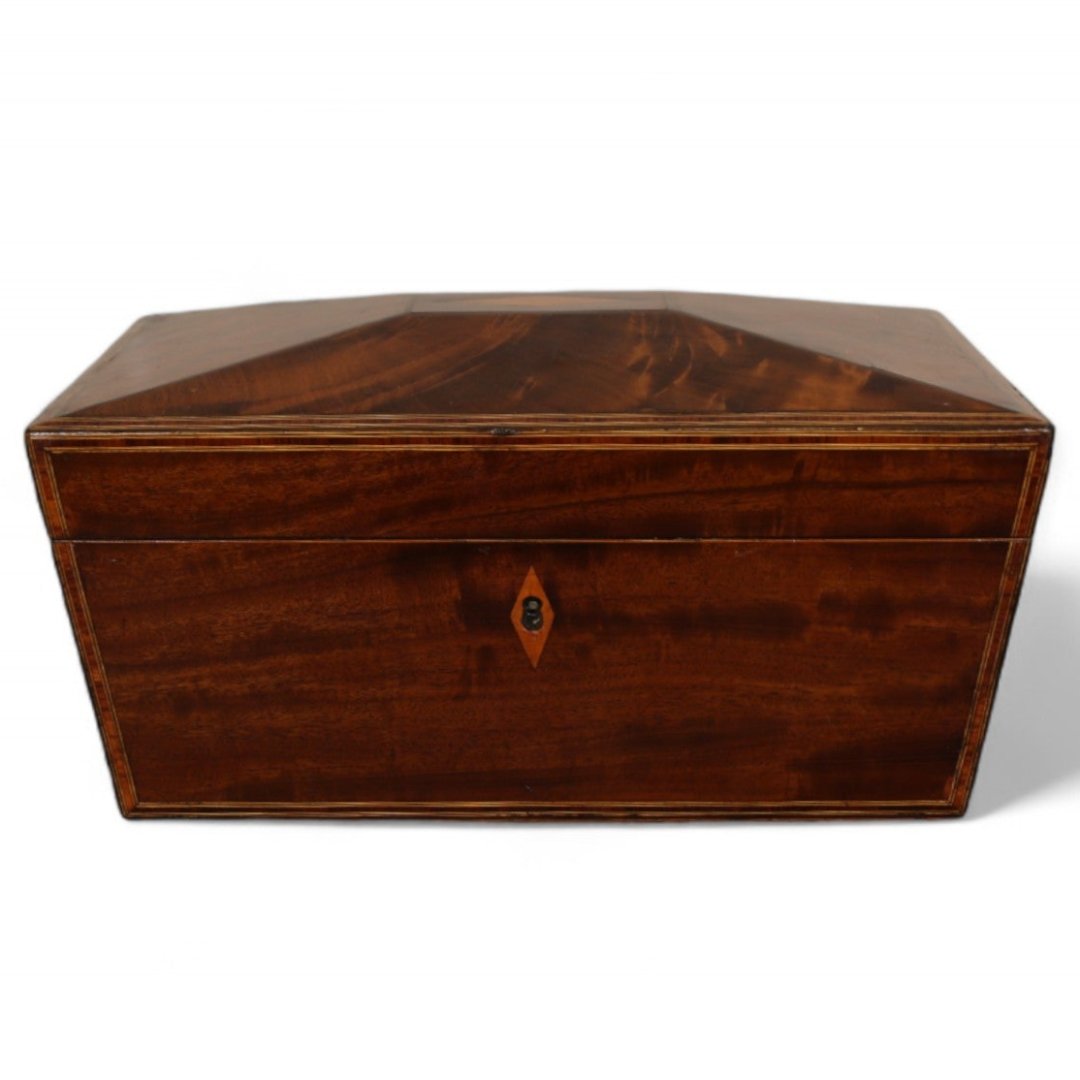 Inlay Mahogany Caddy