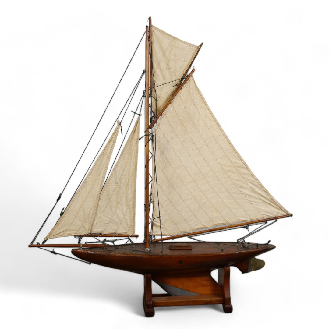 Antique Model Pond Yacht