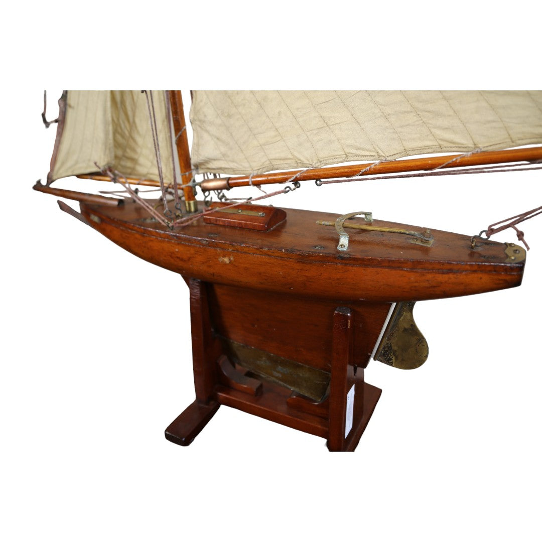 Antique Model Pond Yacht